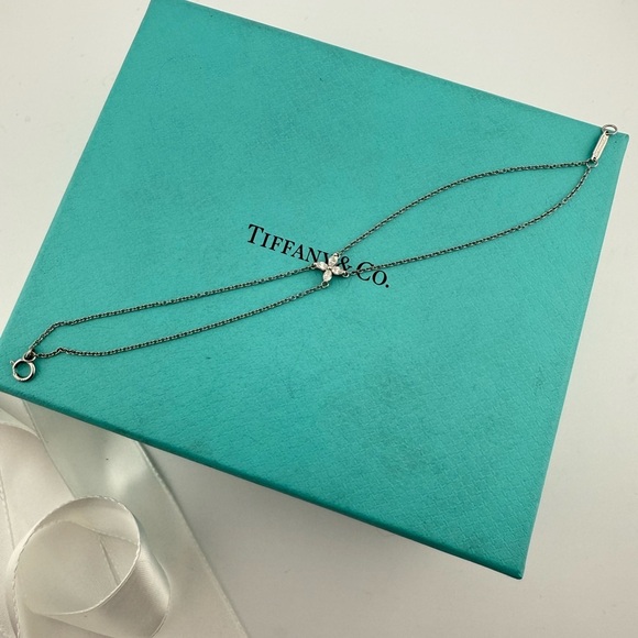 RARE Tiffany & Co. Victoria Diamond Bracelet in Platinum RETIRED - Picture 7 of 7